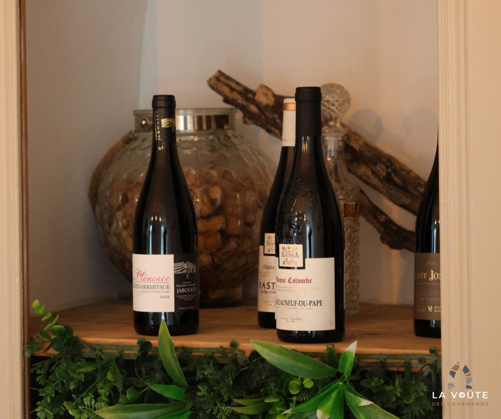 Cave à vins de La Voûte des Gourmands, bouteilles de la vallée du Rhône